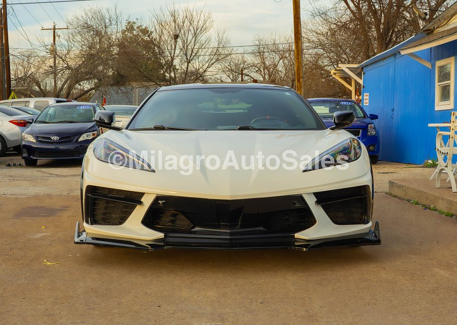 2022 White Chevrolet Corvette Stingray